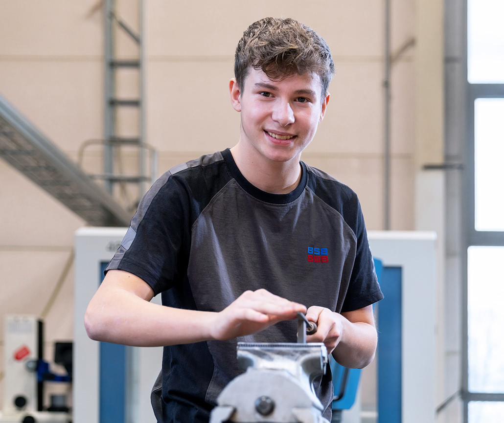 Ausbildung Werkzeugbau Feilen Metallverarbeitung